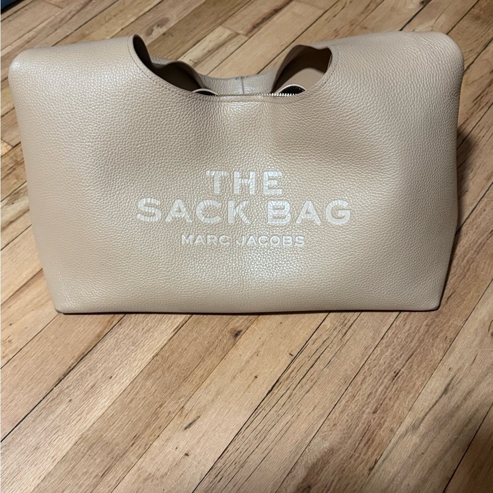 Marc Jacobs Sack Bag in Camel Gold